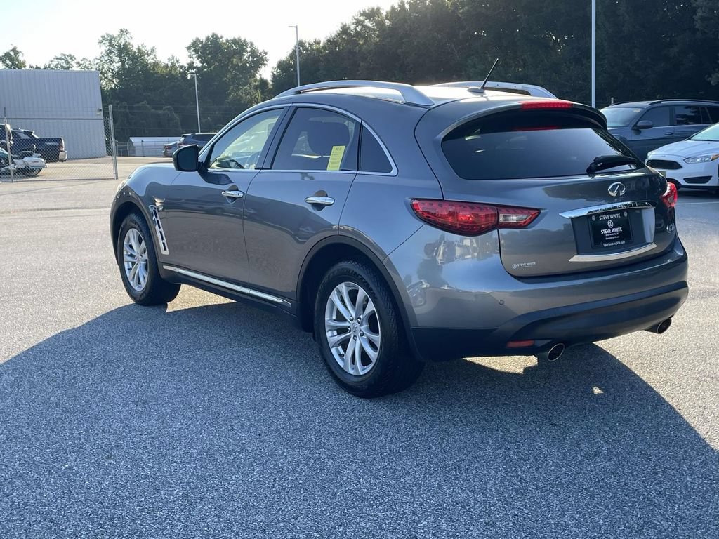Used 2017 INFINITI QX70 AWD w/ Premium Package image 5