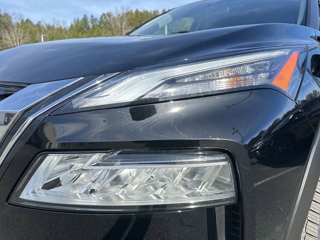 Used 2023 Nissan Rogue SV image 27