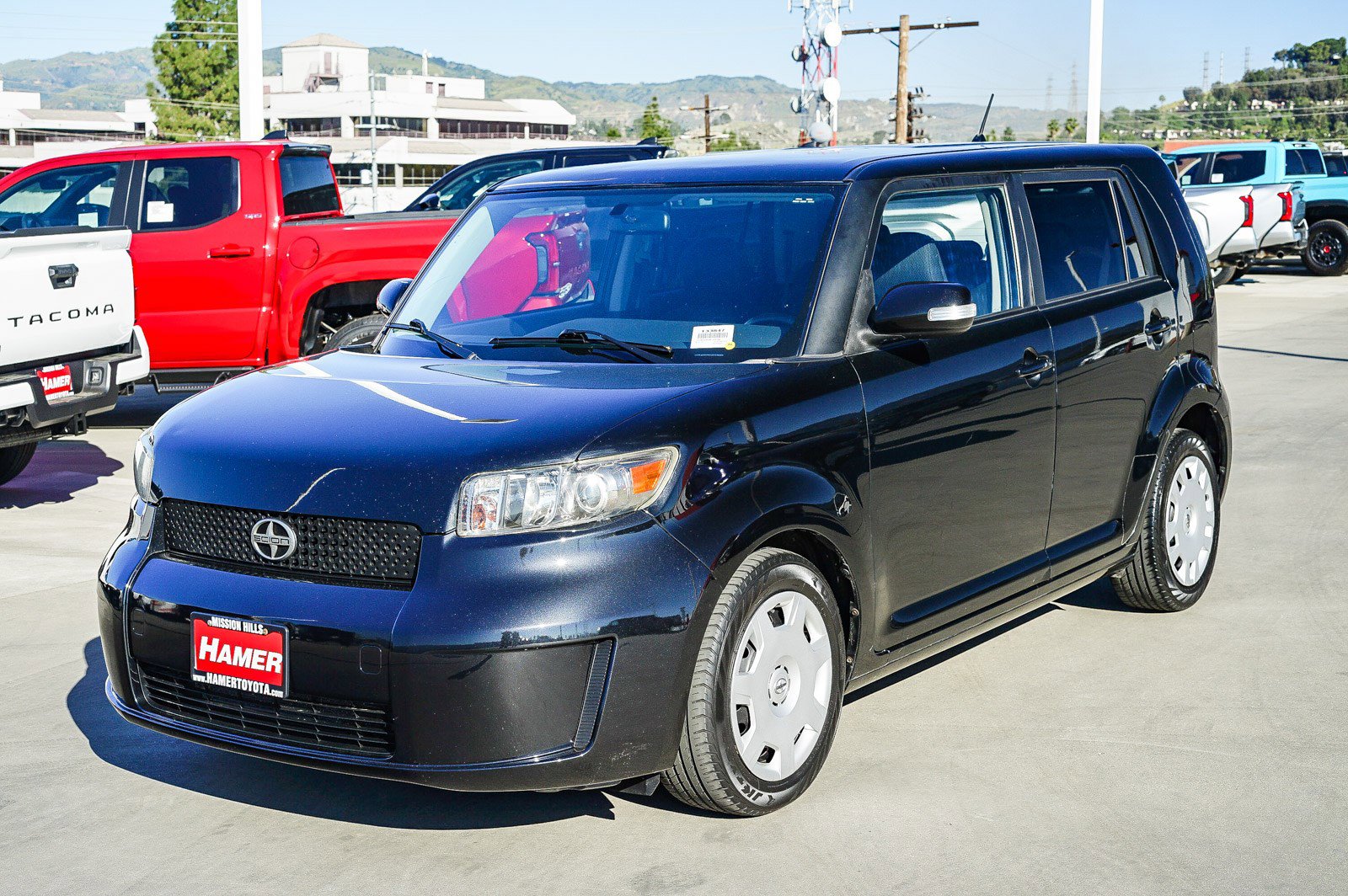 Used 2008 Scion xB image 3