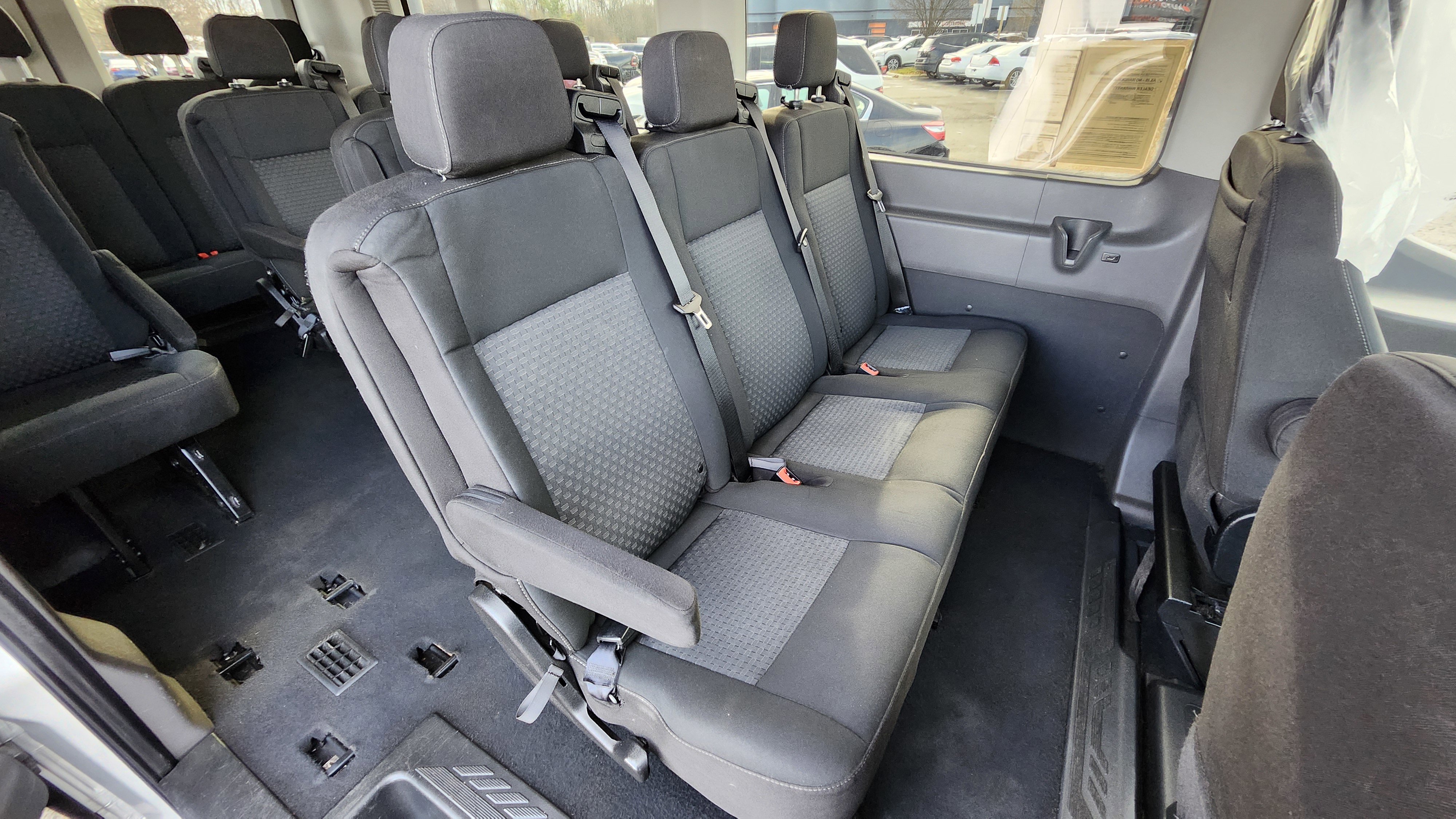 Used 2022 Ford Transit 350 XLT image 22