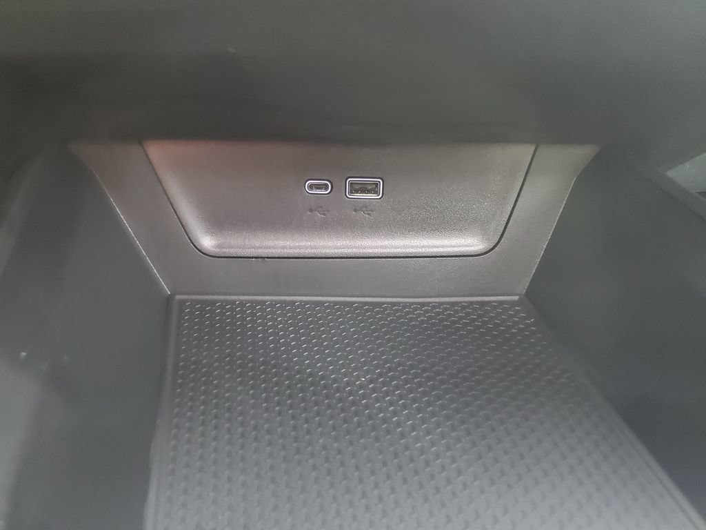 New 2026 Chevrolet Equinox ACTIV w/ Safety and Technology Package AWD/4WD image 39
