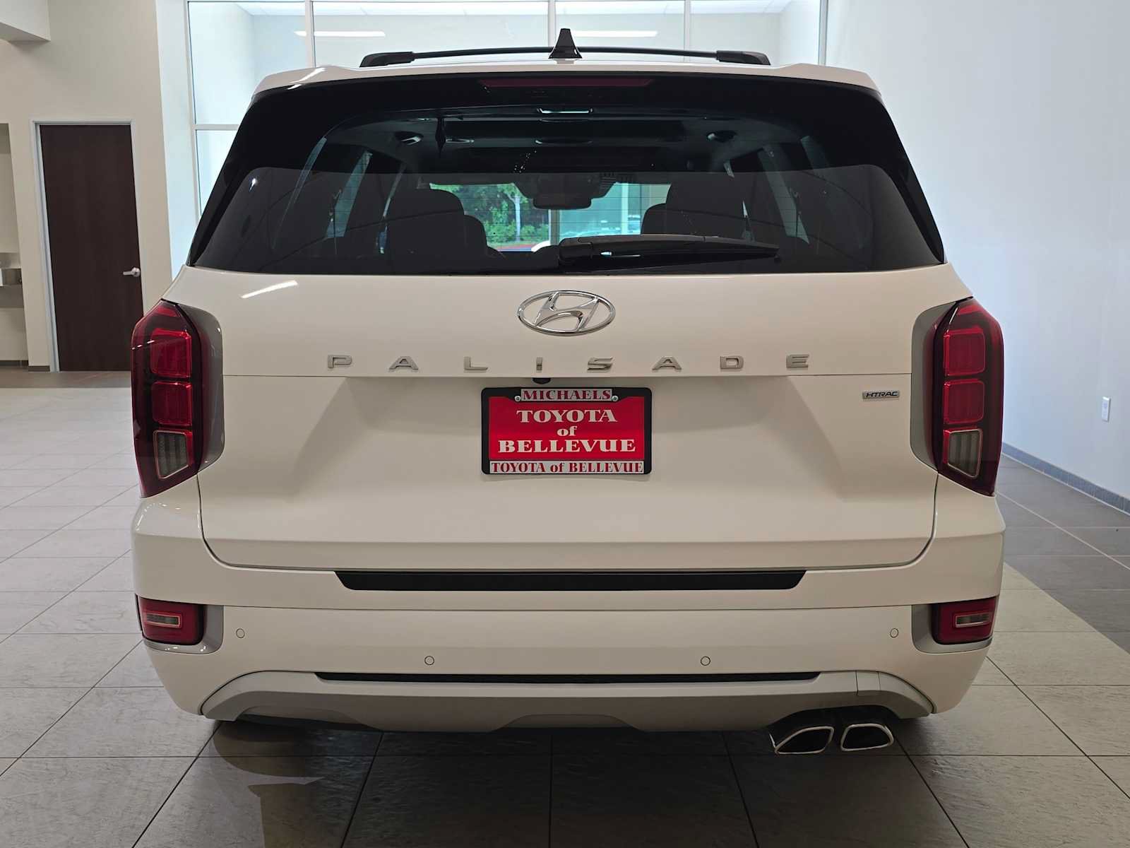 Used 2021 Hyundai Palisade Limited w/ Winter Package AWD/4WD image 5