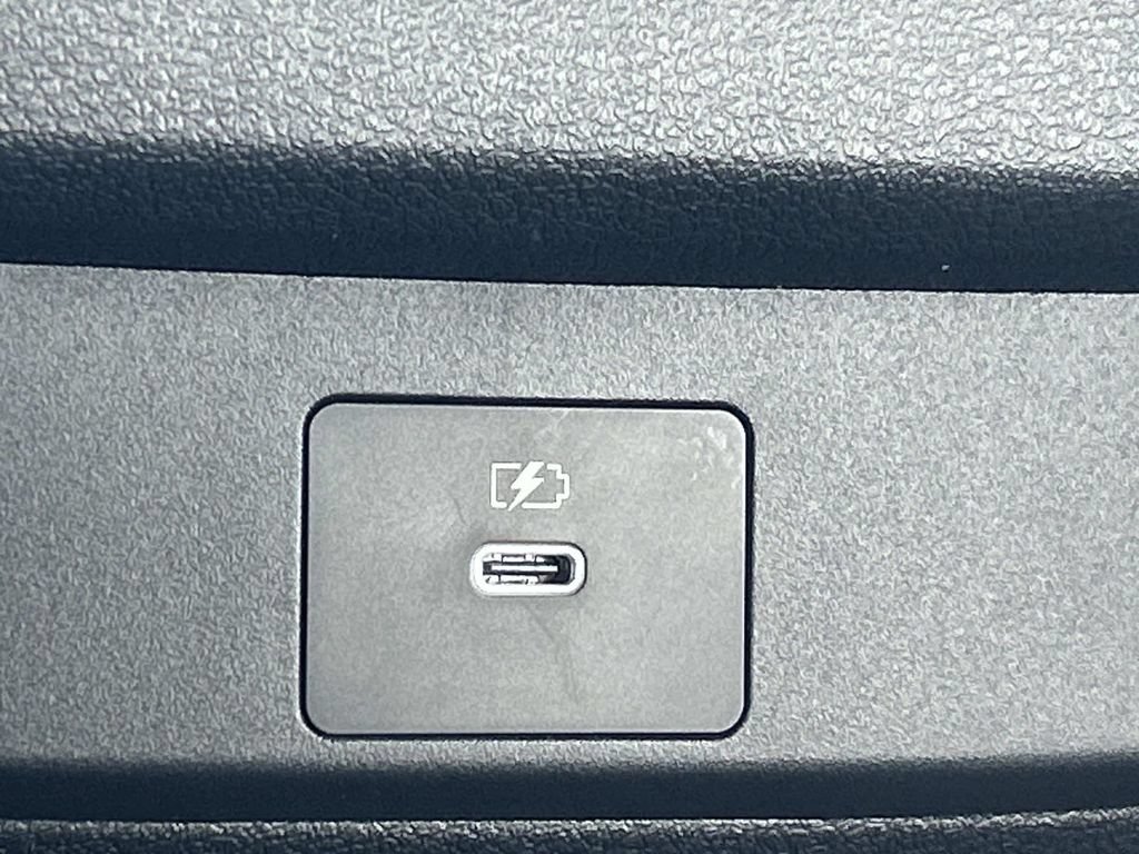 New 2026 Nissan Sentra SR w/ Floor Mat Package FWD image 20