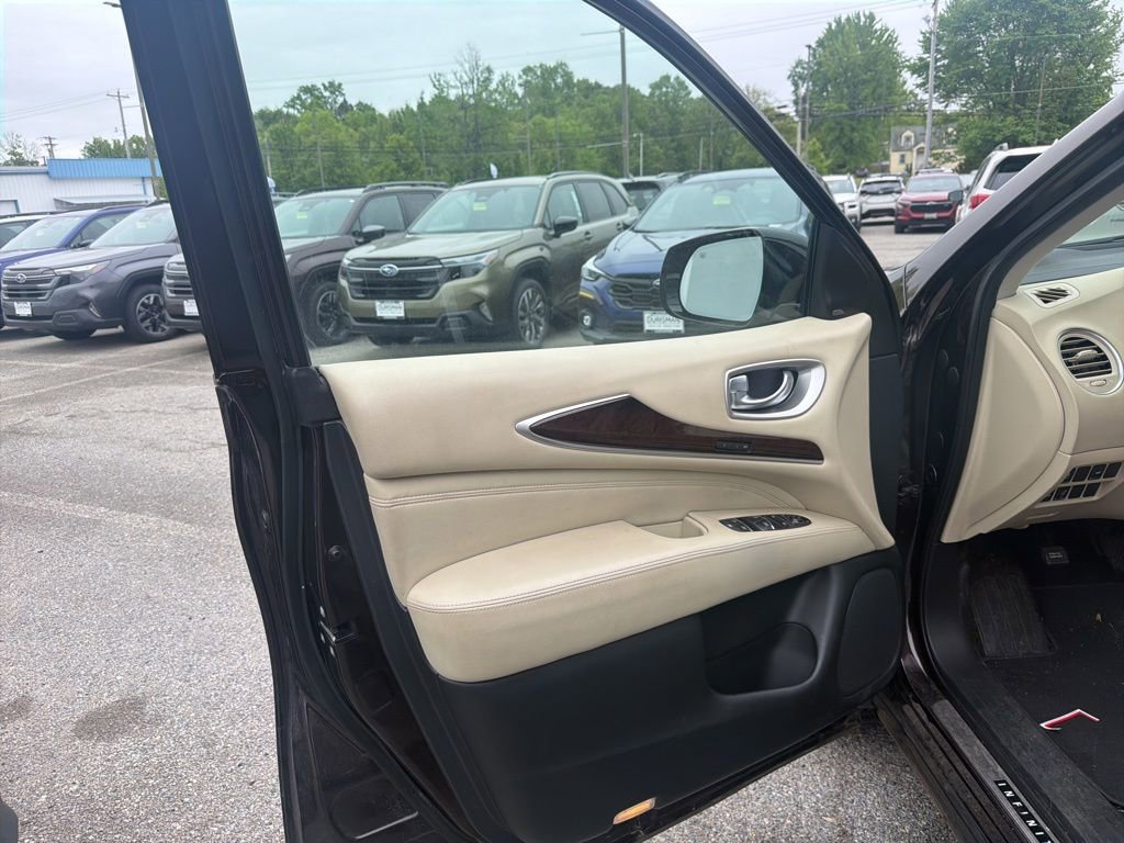 Used 2019 INFINITI QX60 Luxe w/ Sensory Package AWD/4WD image 12