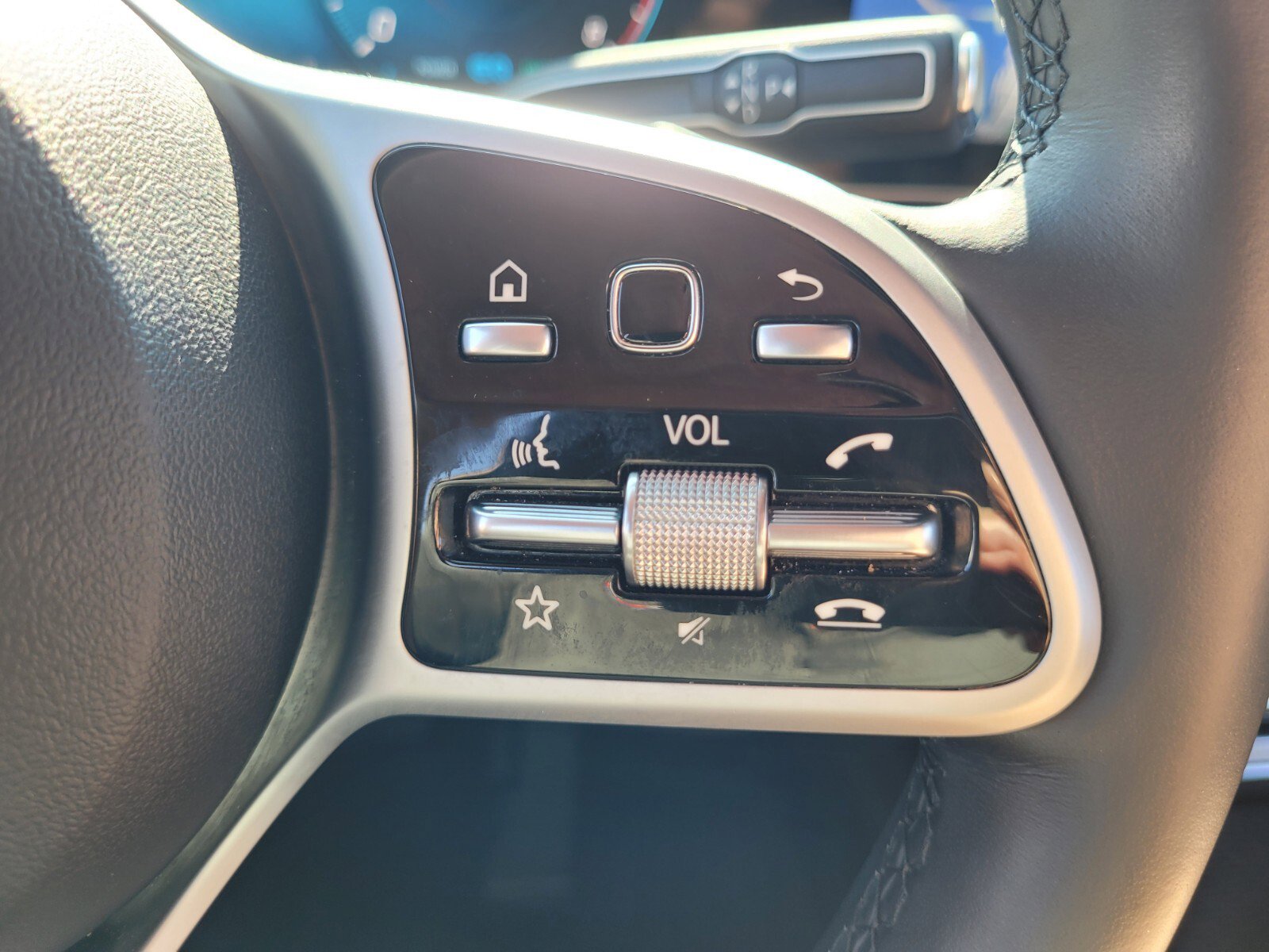 Used 2021 Mercedes-Benz GLS 450 4MATIC image 29