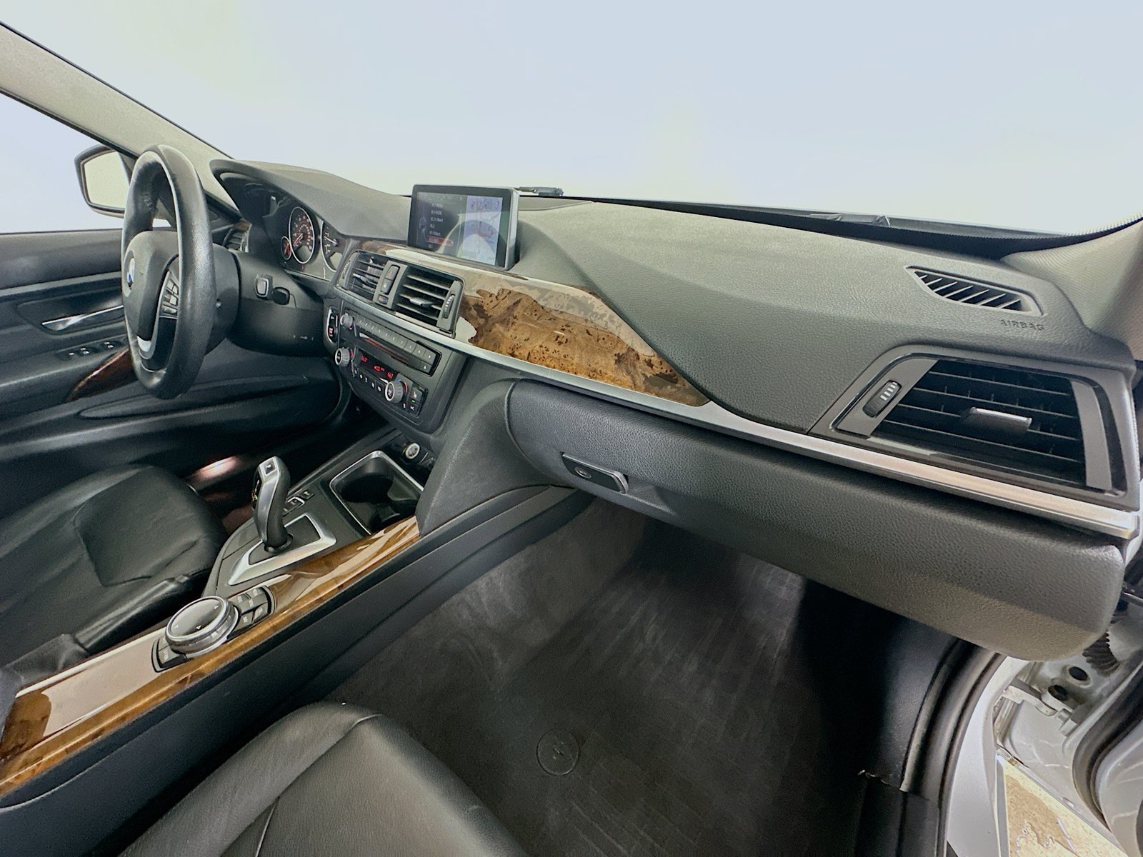 Used 2014 BMW 328i xDrive Sedan AWD/4WD image 43