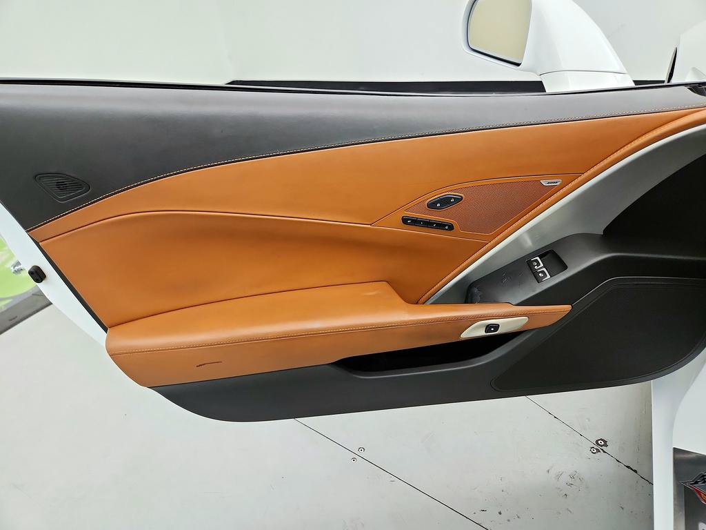 Used 2015 Chevrolet Corvette Stingray Convertible w/ 3LT Preferred Equipment Group RWD image 21