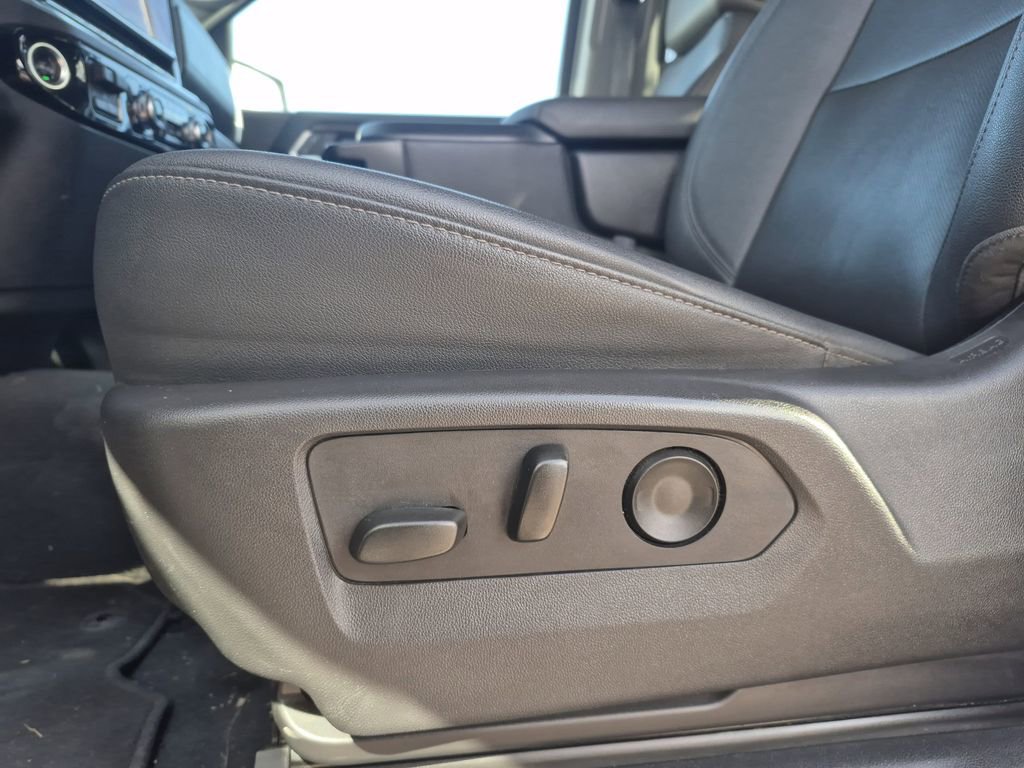 Used 2025 GMC Sierra 1500 SLT image 10