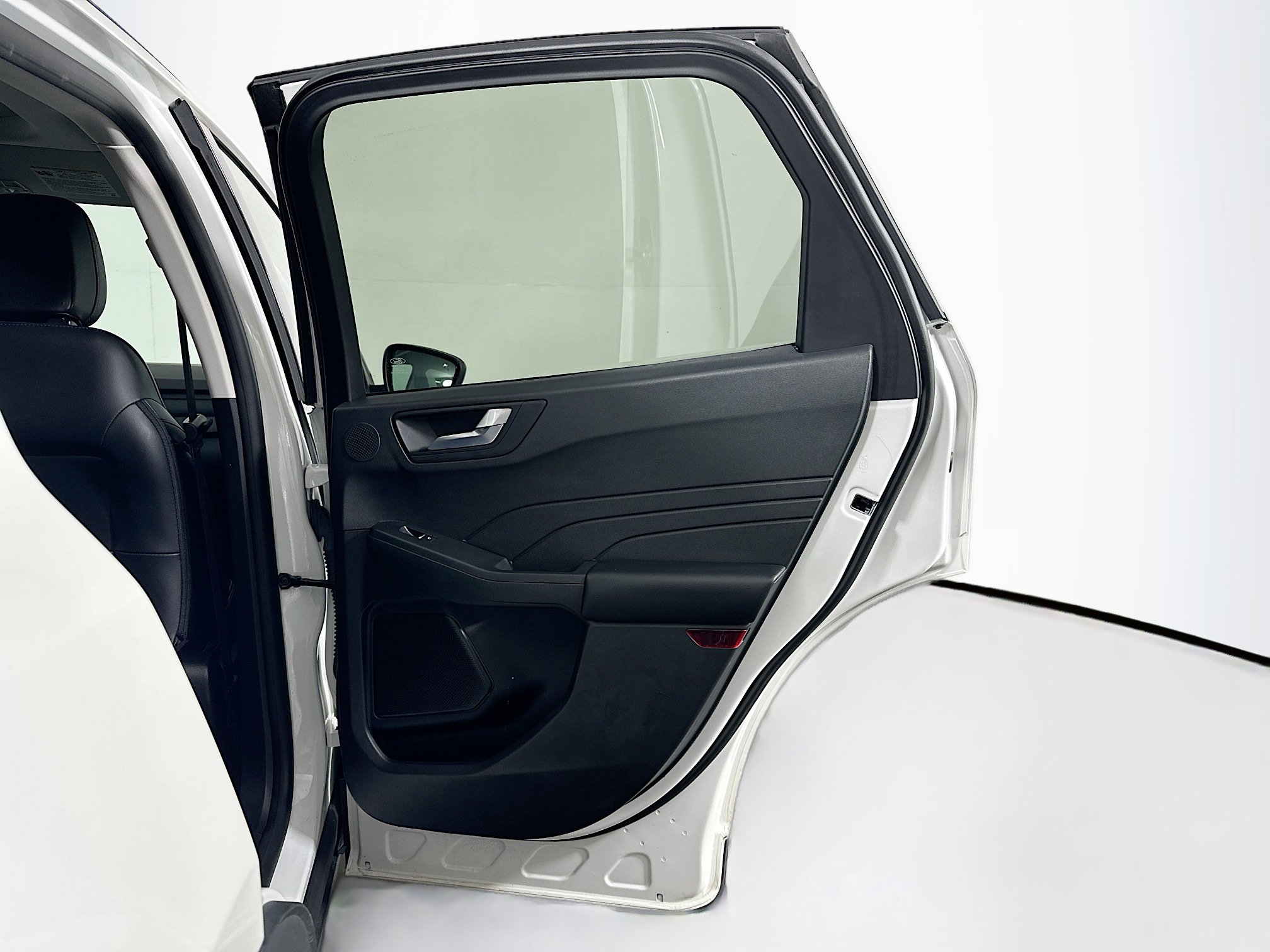 Used 2022 Ford Escape SEL w/ SEL Stealth AWD Package image 31