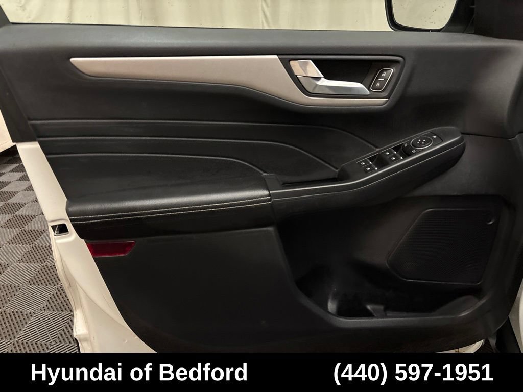Used 2021 Ford Escape SE AWD/4WD image 12
