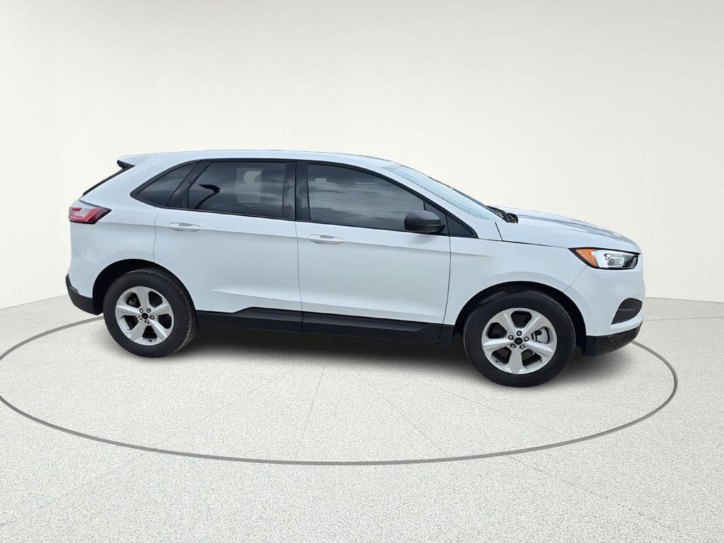Used 2024 Ford Edge SE image 8