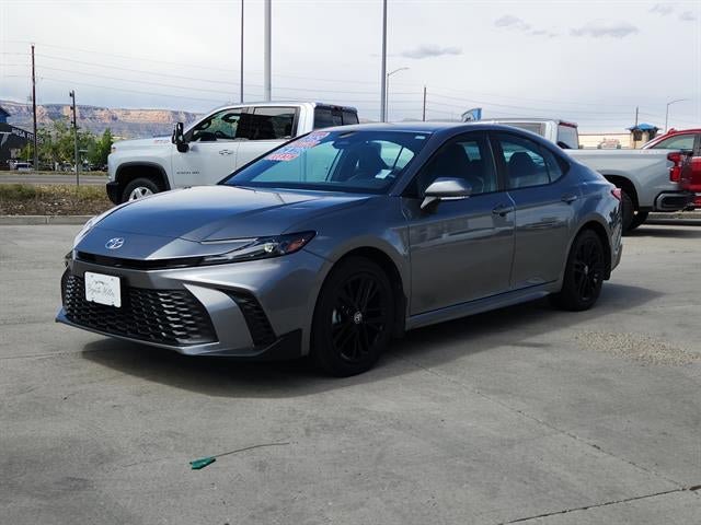 Used 2025 Toyota Camry SE w/ Convenience Package AWD/4WD image 2