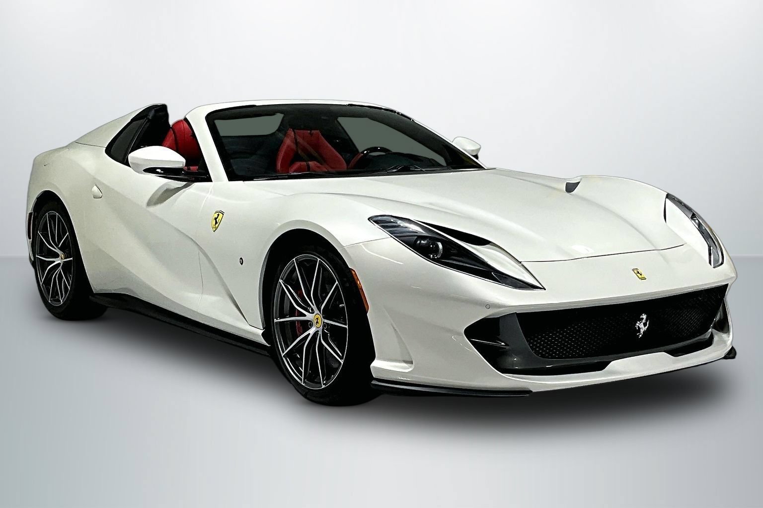 Used 2021 Ferrari 812 GTS RWD image 1
