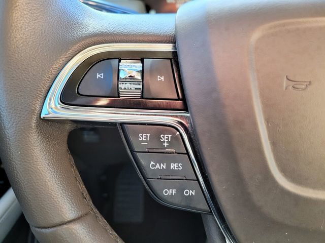 Used 2021 Lincoln Nautilus FWD image 29