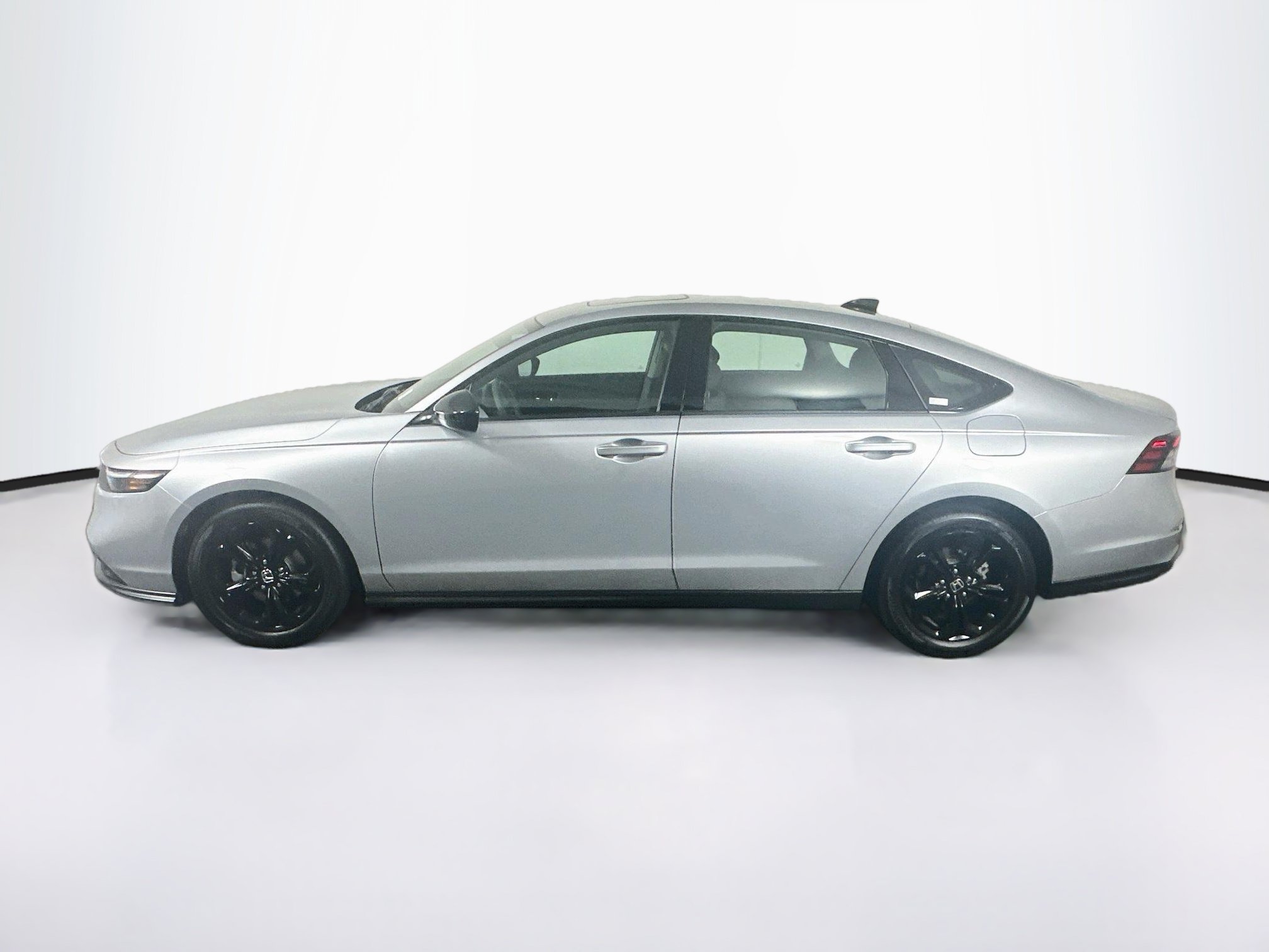 Used 2025 Honda Accord SE image 5