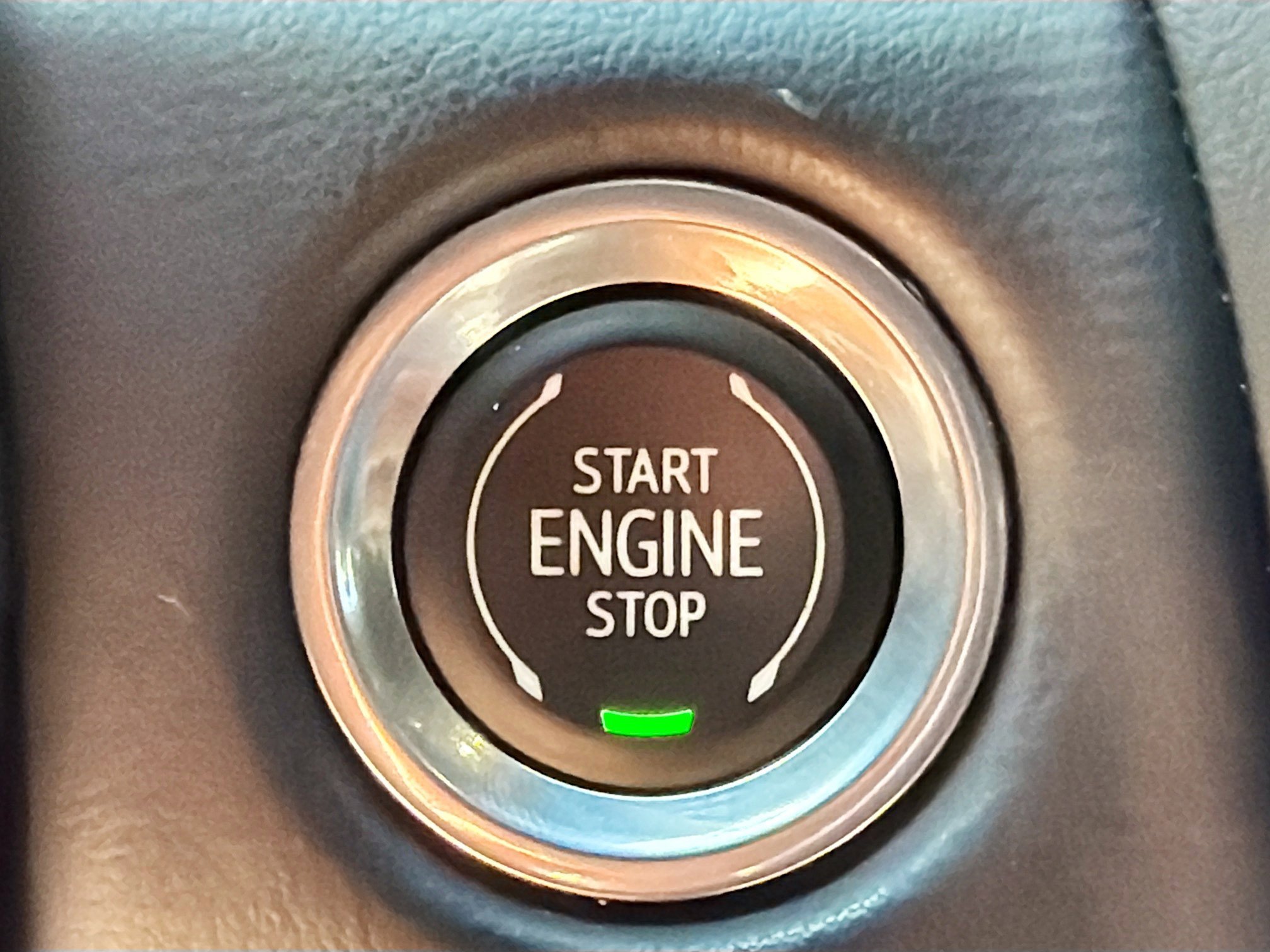 Used 2023 Chevrolet Suburban Premier image 34