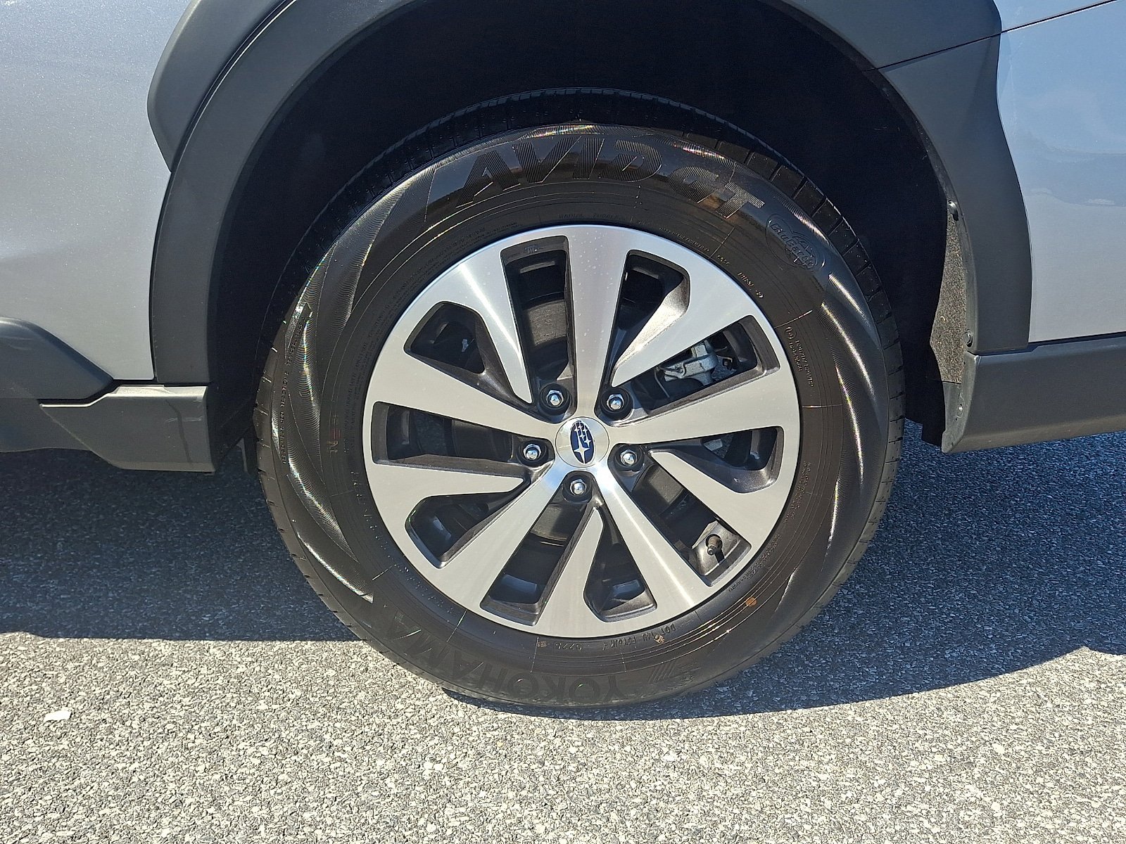 Certified 2025 Subaru Outback Premium AWD/4WD image 8