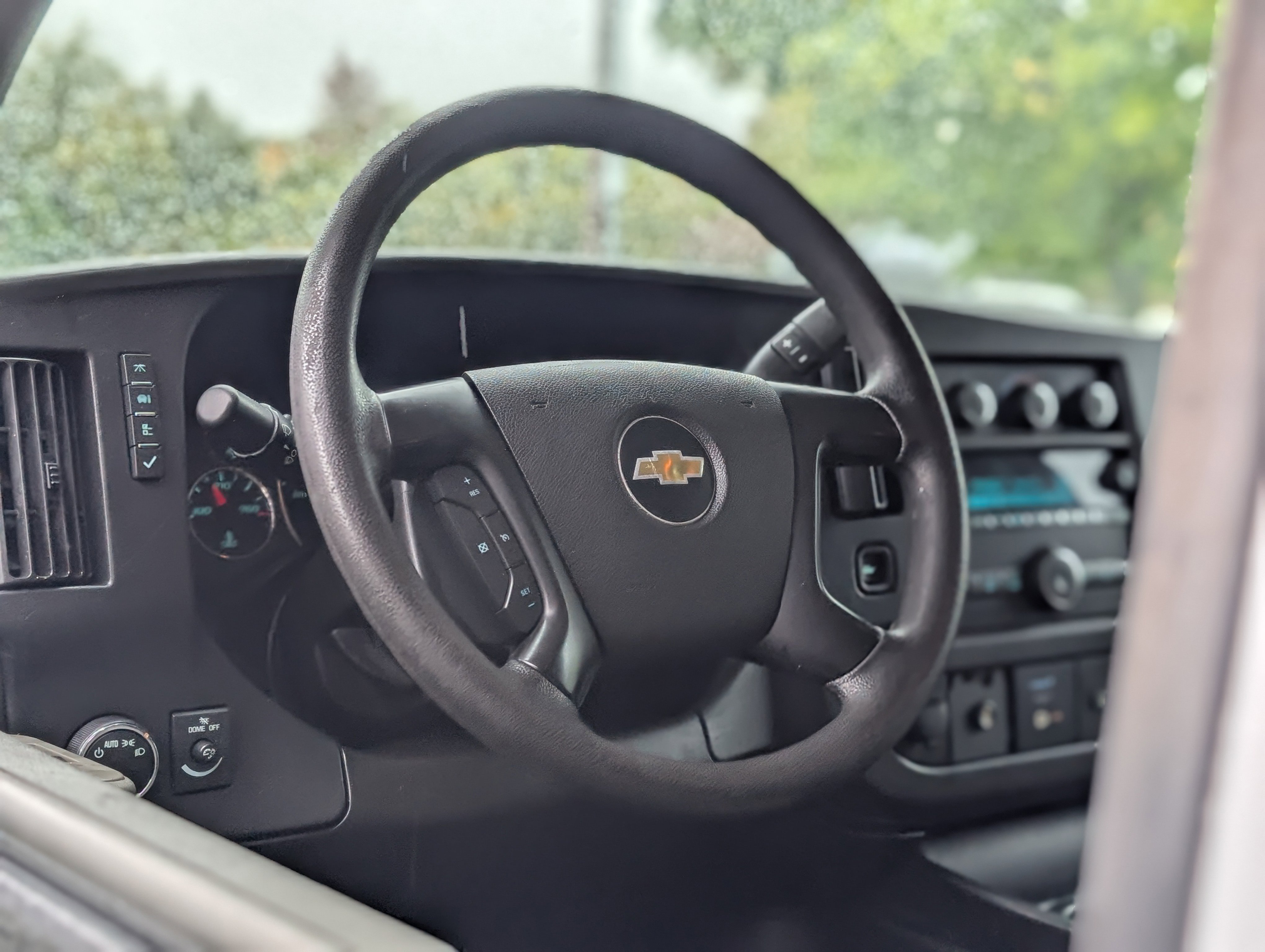 Used 2015 Chevrolet Express 3500 LT w/ LT Preferred Equipment Group image 14
