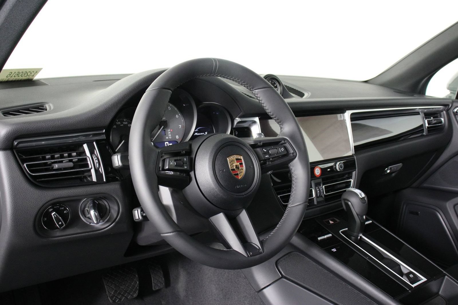 New 2026 Porsche Macan S AWD/4WD image 4