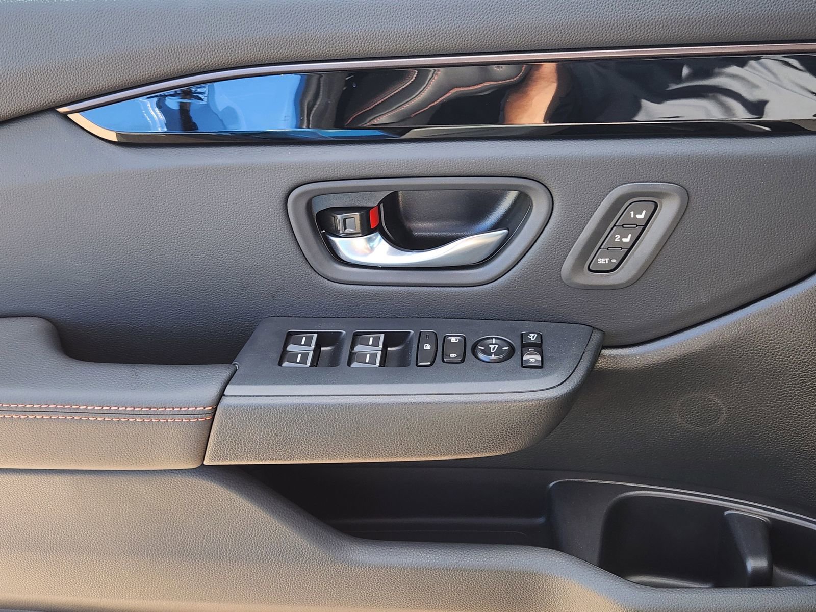 New 2025 Honda Pilot TrailSport image 19