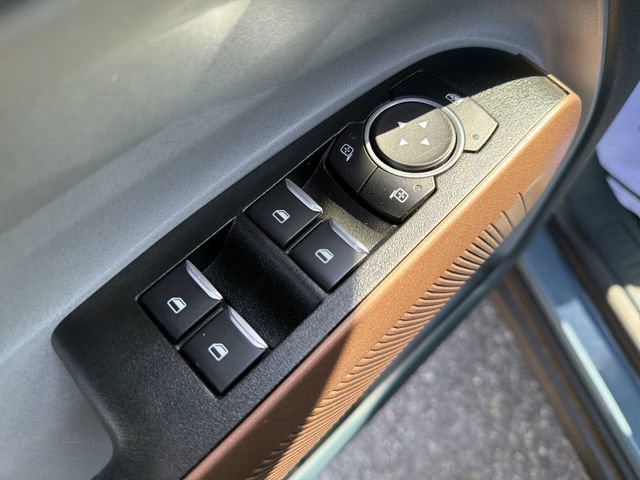 Used 2022 Ford Maverick Lariat w/ Lariat Luxury Package image 13