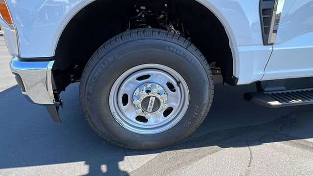 New 2023 Ford F250 XL w/ XL Chrome Package image 11
