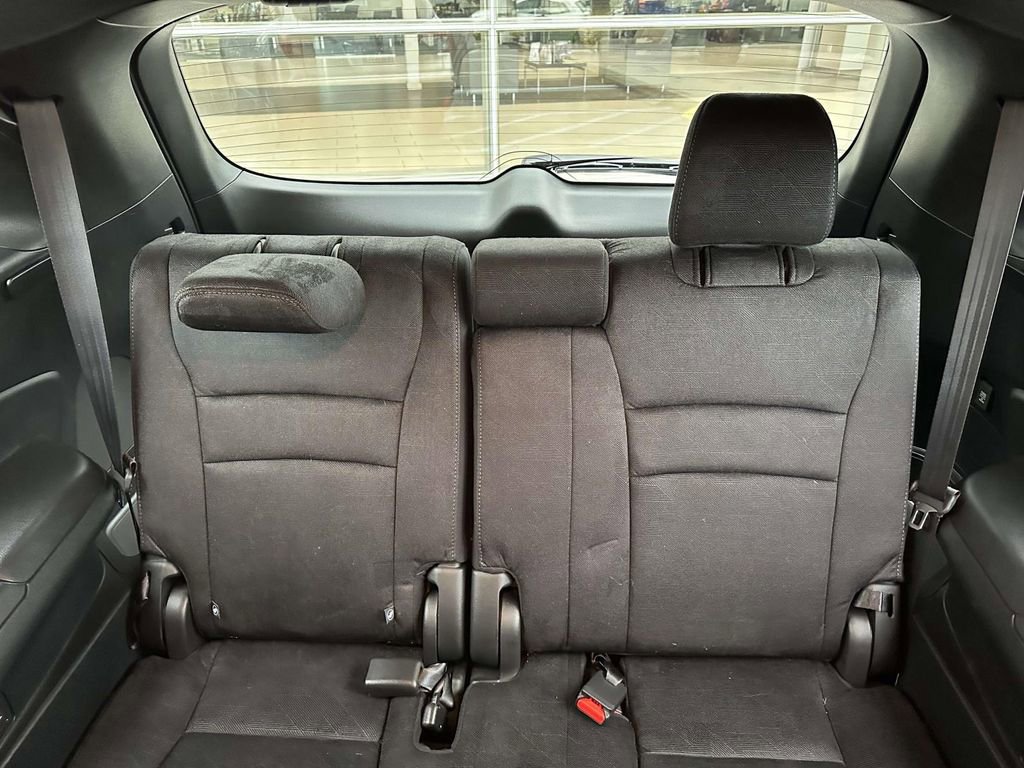 Used 2022 Honda Pilot Sport image 11