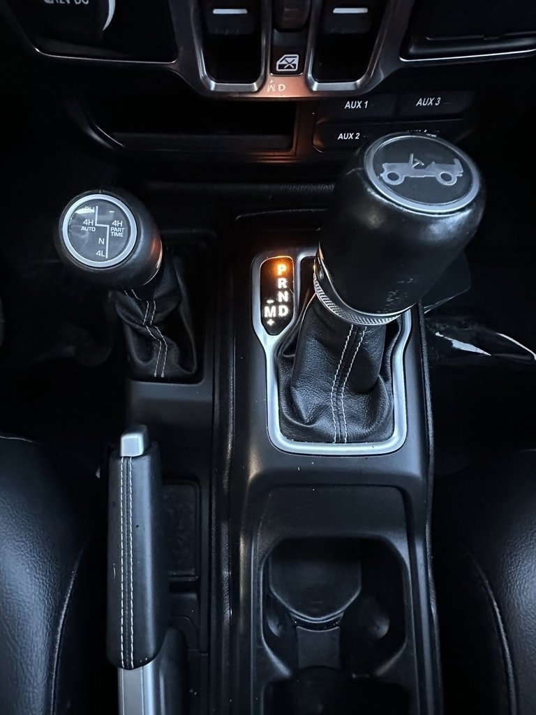 Used 2019 Jeep Wrangler Unlimited Sahara w/ Quick Order Package 24M Moab image 37