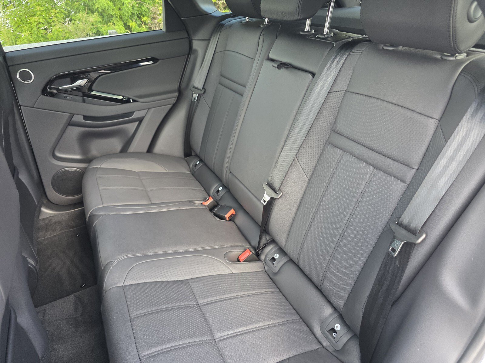 New 2026 Land Rover Range Rover Evoque S AWD/4WD image 14