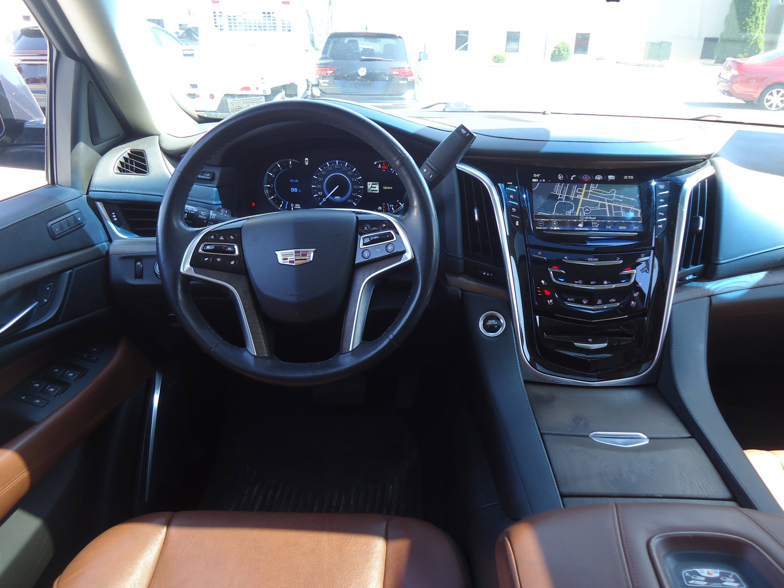Used 2019 Cadillac Escalade Premium Luxury image 11