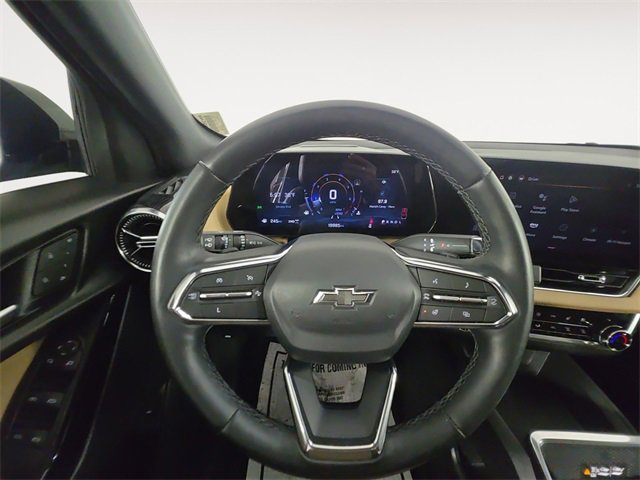 Used 2025 Chevrolet Equinox ACTIV w/ Safety and Technology Package image 12