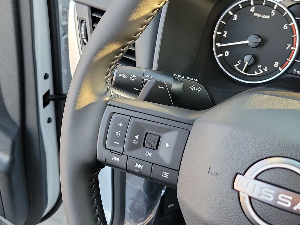 New 2026 Nissan Rogue SV AWD/4WD image 23