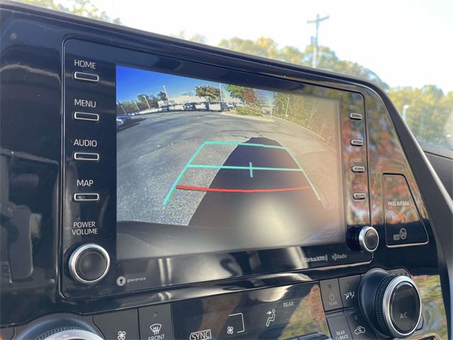 Used 2022 Toyota Highlander XLE image 32