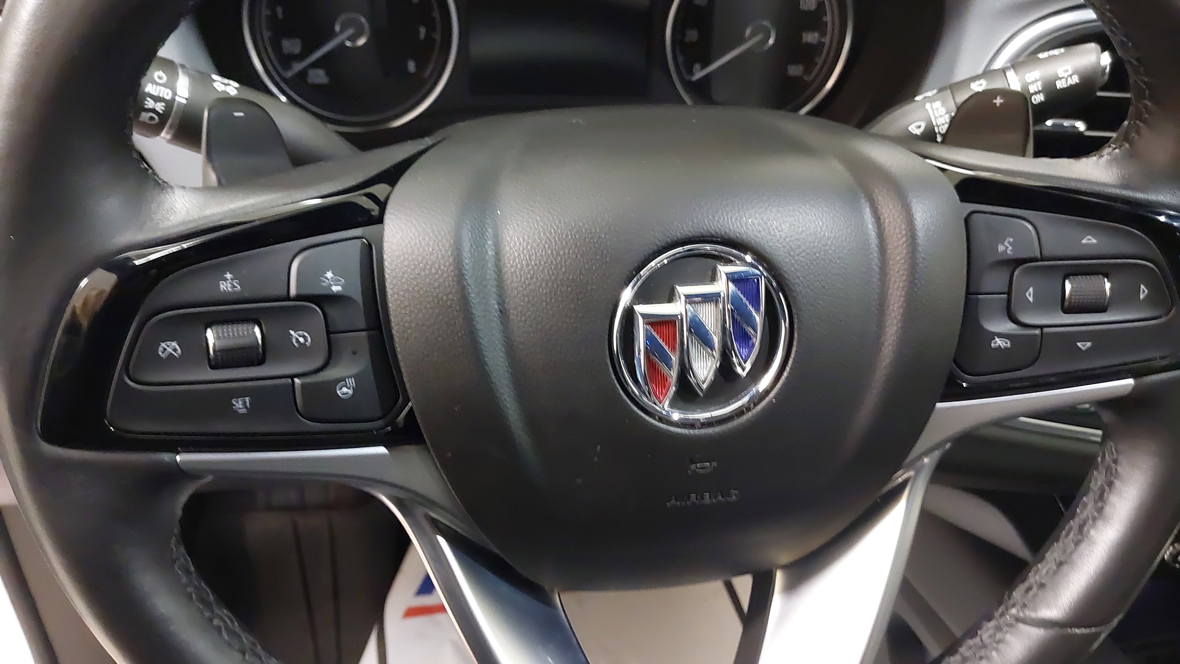 Used 2022 Buick Enclave Essence w/ Experience Buick Package image 23