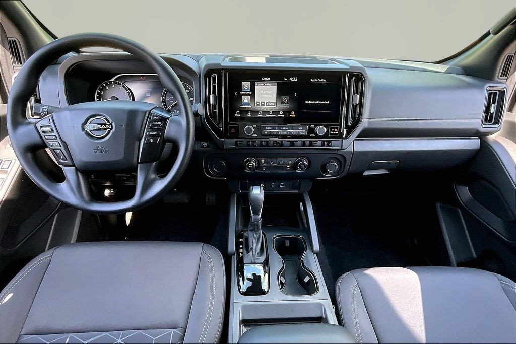Used 2026 Nissan Frontier SV w/ Tow Package RWD image 9
