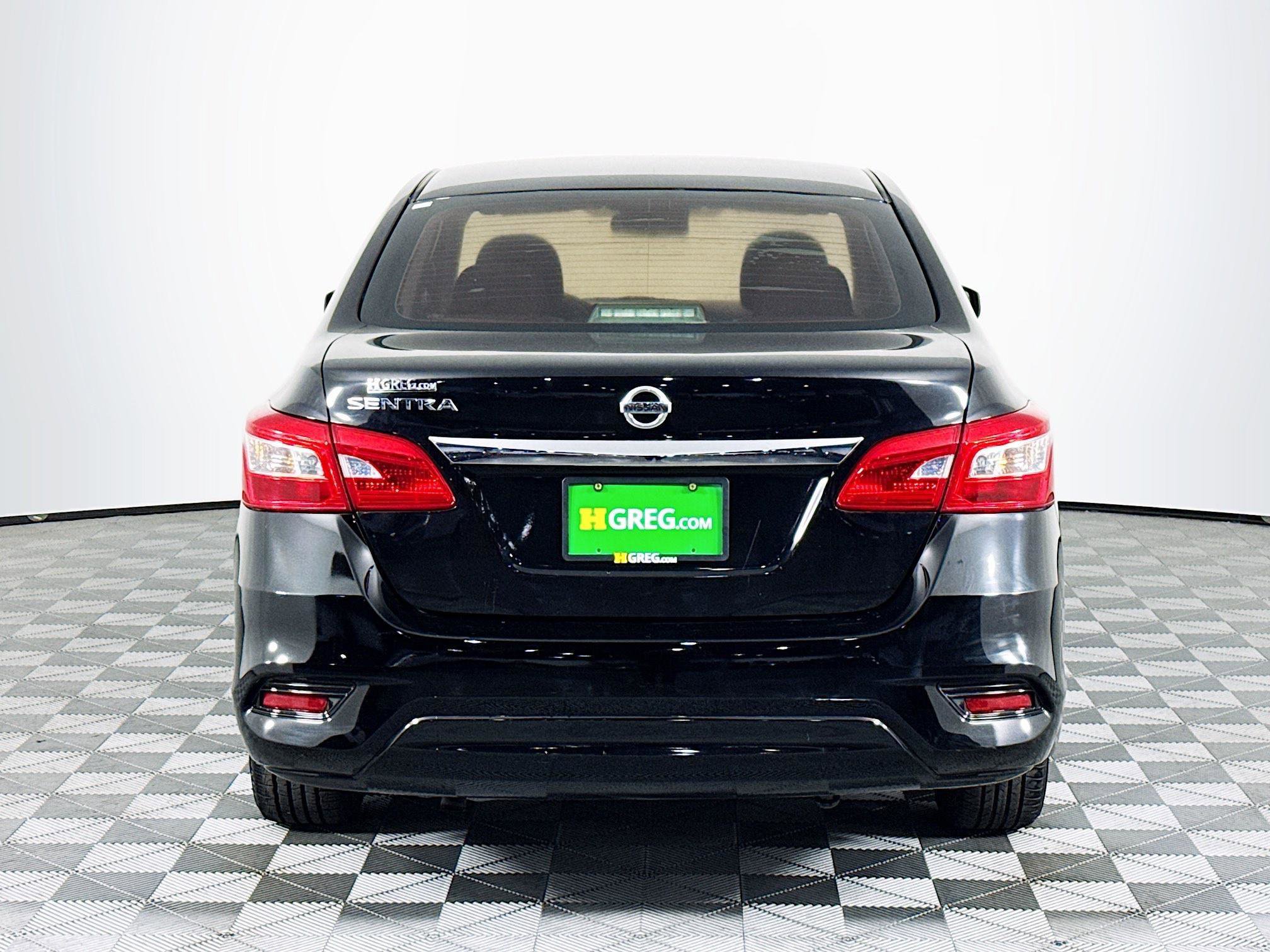 Used 2019 Nissan Sentra S image 8