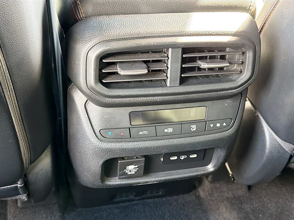 Used 2024 Honda Pilot TrailSport image 24