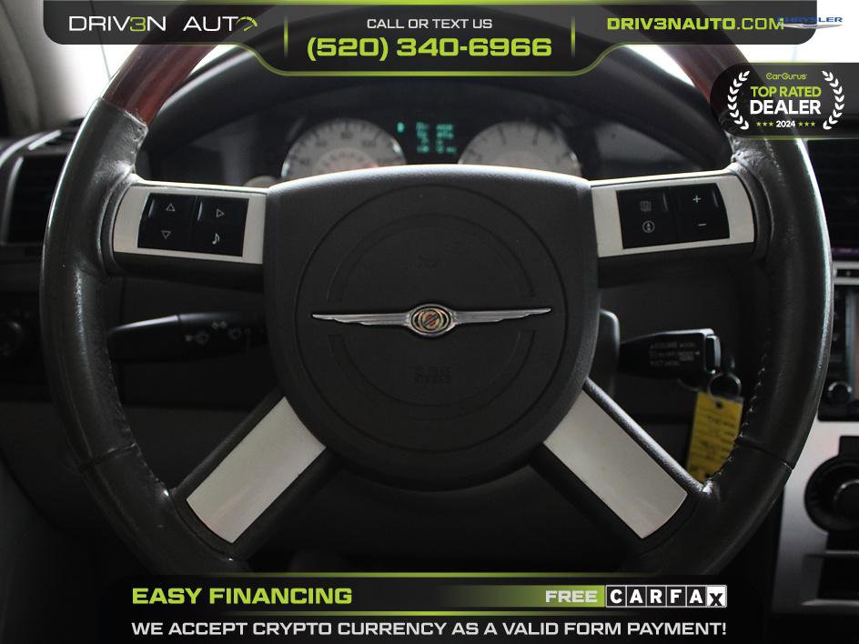Used 2009 Chrysler 300 C w/ Luxury Group II image 9