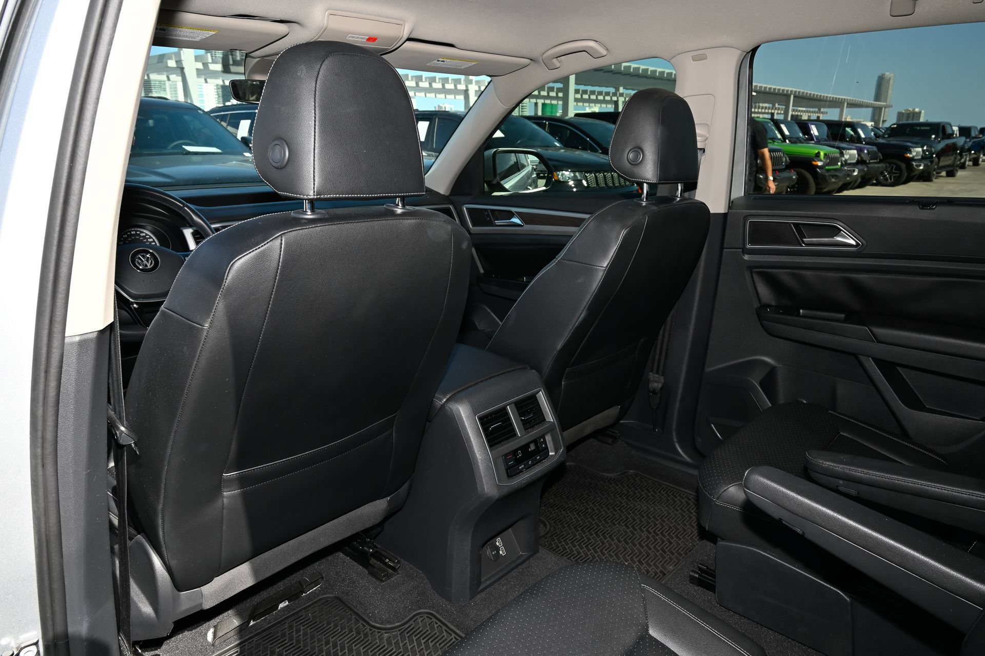 Used 2019 Volkswagen Atlas SE FWD image 18