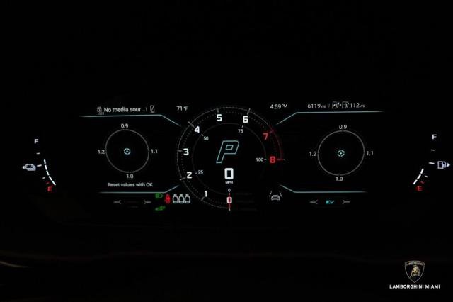 Used 2025 Lamborghini Urus SE image 50