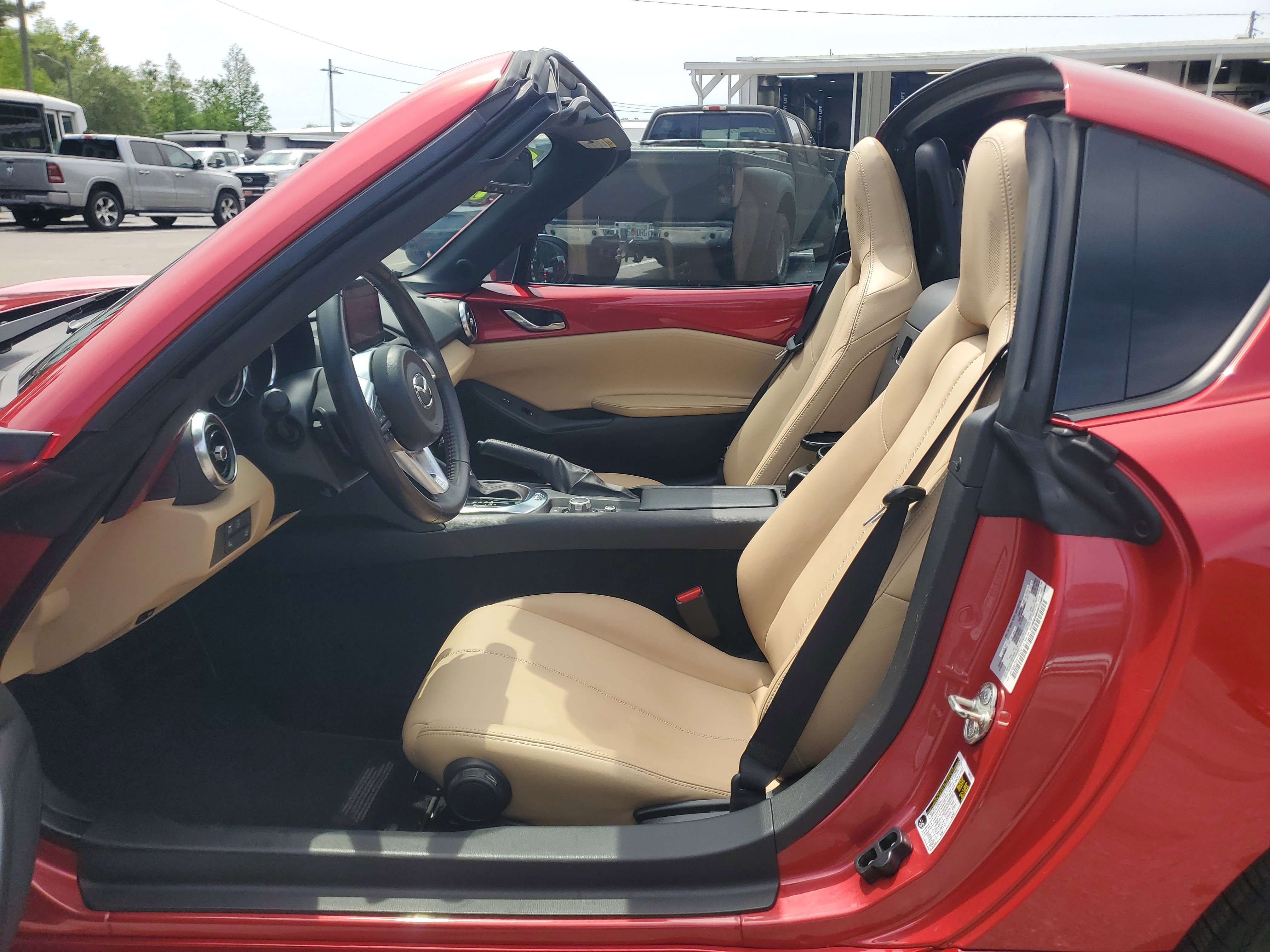 Used 2017 MAZDA MX-5 Miata RF Grand Touring RWD image 14