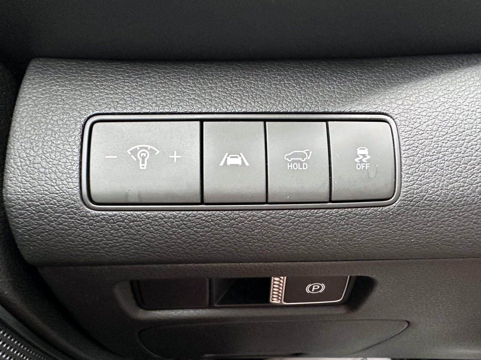 Used 2023 Hyundai Santa Fe SEL AWD/4WD image 16
