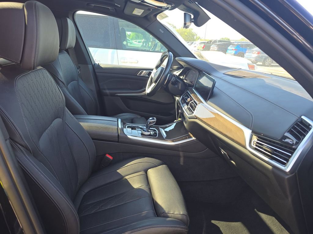 Used 2022 BMW X5 M50i w/ Executive Package AWD/4WD image 5