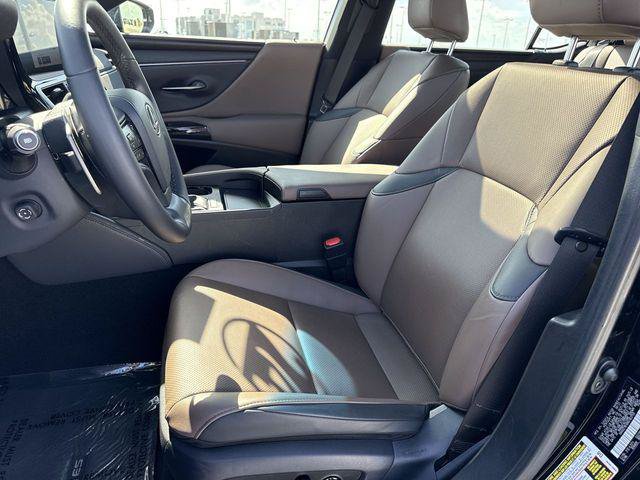 Certified 2024 Lexus ES 350 w/ Premium Package FWD image 11