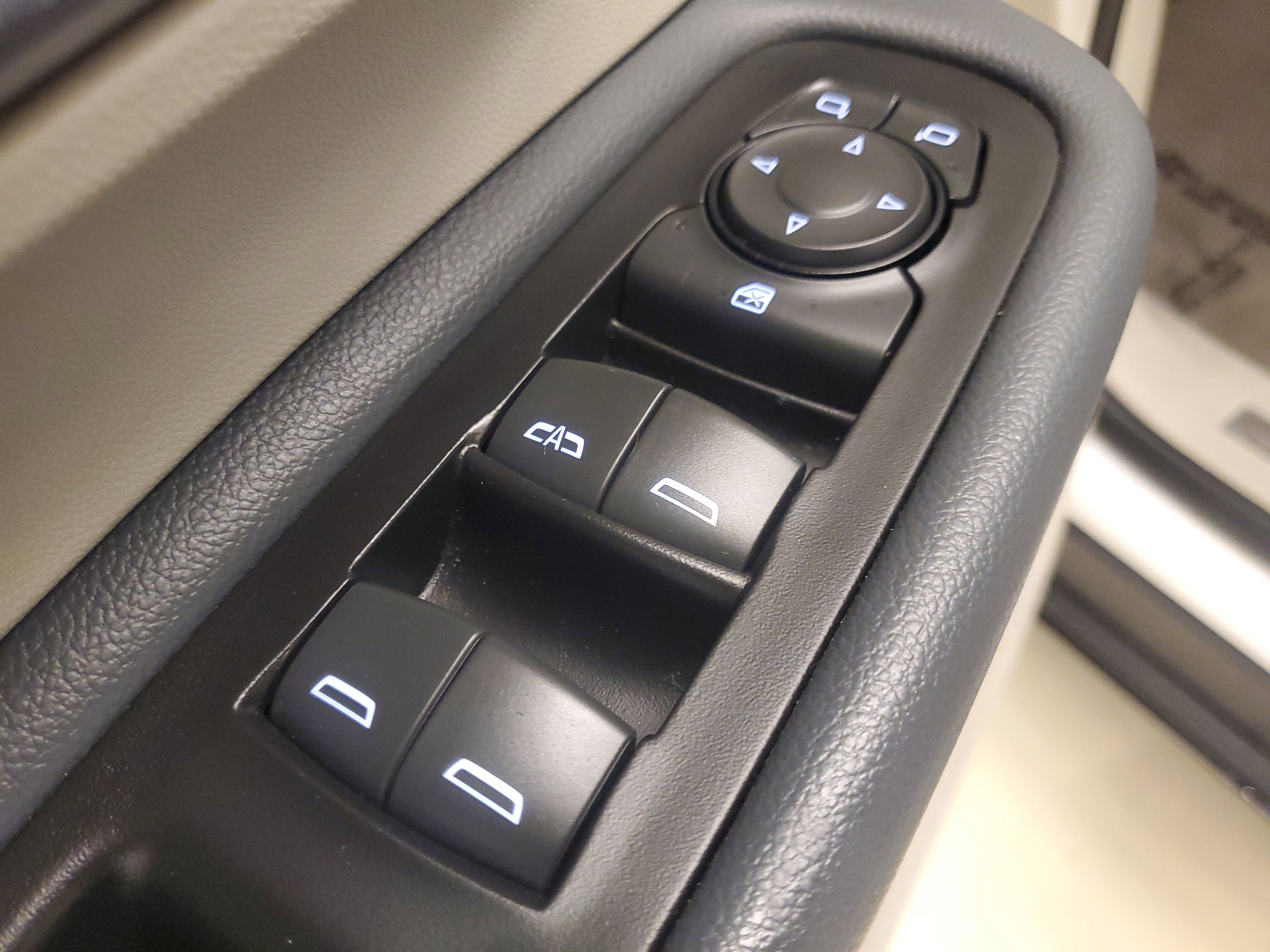 Used 2022 GMC Terrain Denali w/ Denali Premium Package image 23