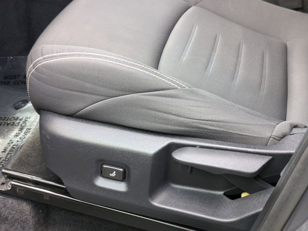 Used 2024 Toyota Tacoma TRD Off-Road image 15