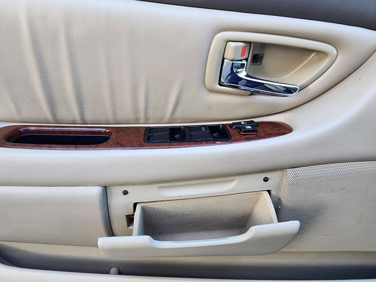 Used 2003 Toyota Avalon XLS FWD image 32