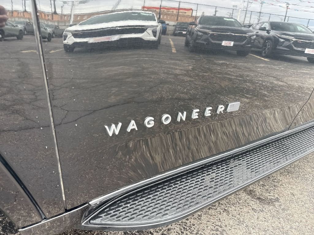Used 2024 Jeep Wagoneer L Series III w/ Flexible Seating Group image 32