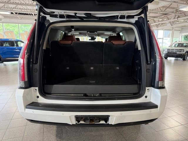 Used 2020 Cadillac Escalade Premium Luxury AWD/4WD image 8