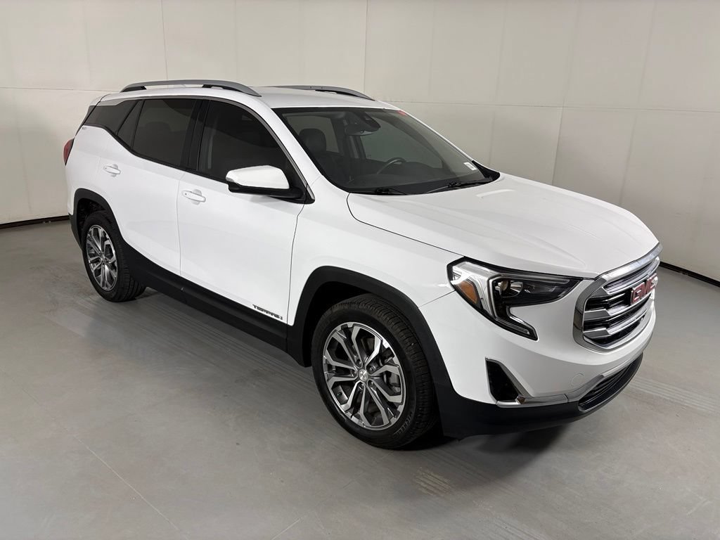 Used 2020 GMC Terrain SLT w/ Preferred Package FWD image 2